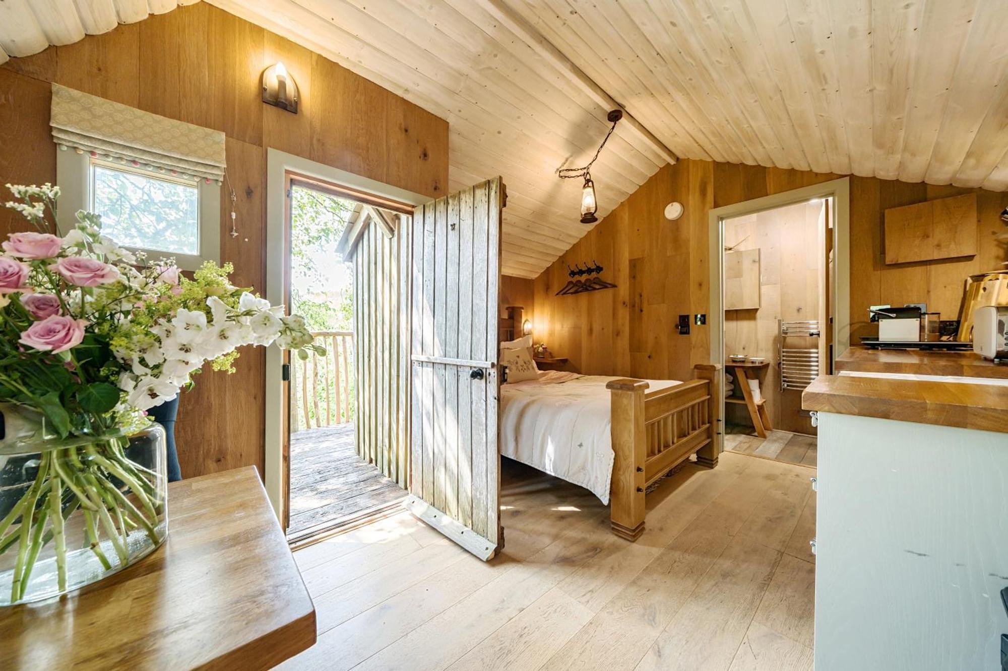 The Treehouse At Salcombe Farm Villa Buitenkant foto