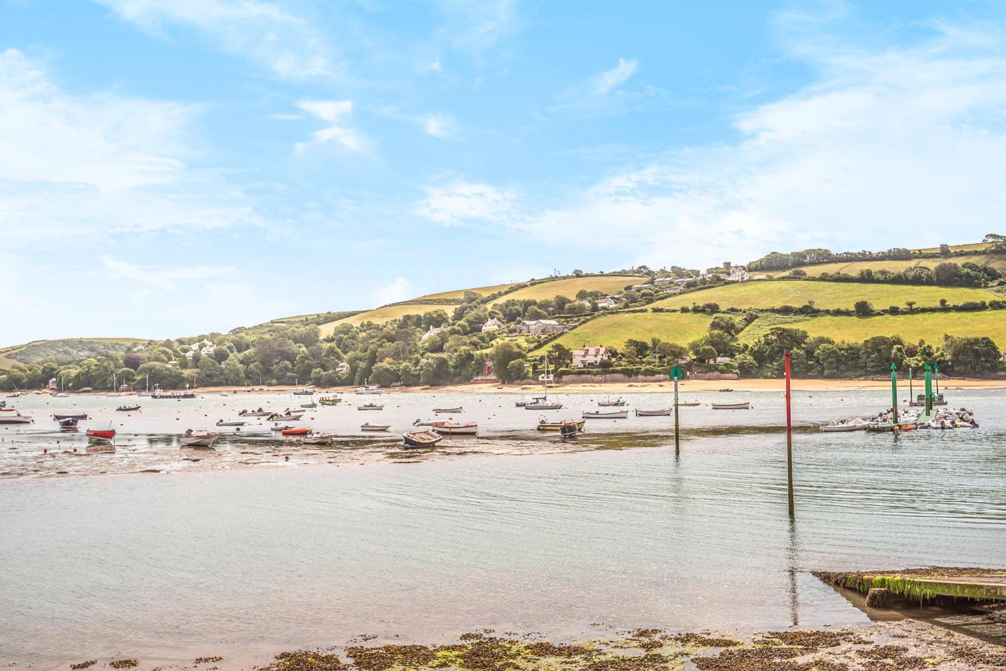 The Treehouse At Salcombe Farm Villa Buitenkant foto